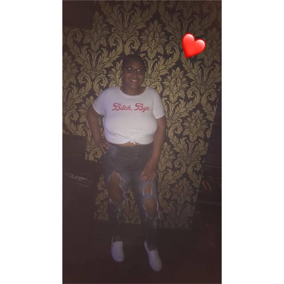 Meet your Posher, Ed'keia - Picture 1 of 1